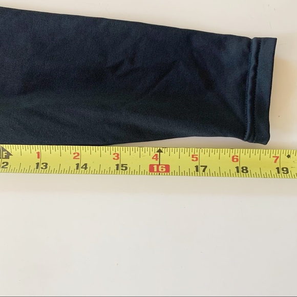 O’Neill Woman’s Long Sleeve Rash Guard - Picture 15 of 16